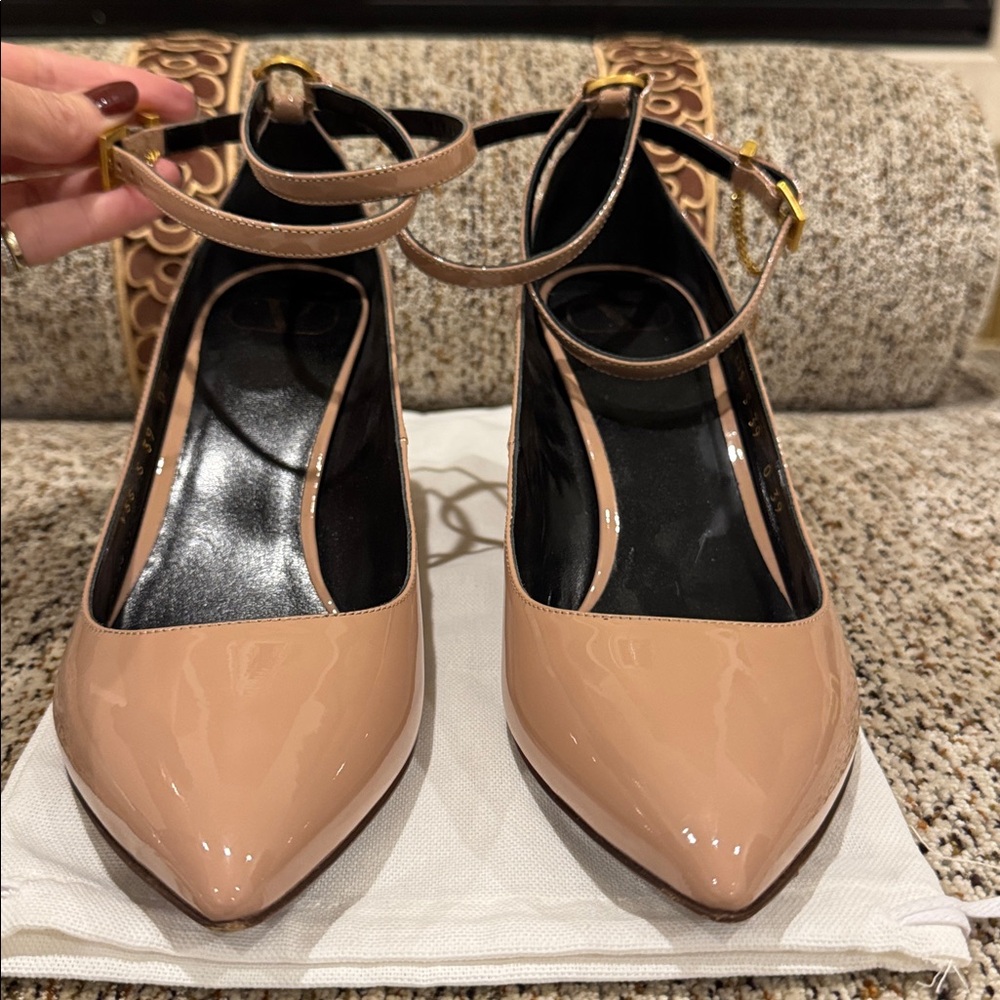 Valentino Nude Patent Leather Heels - Picture 10 of 10